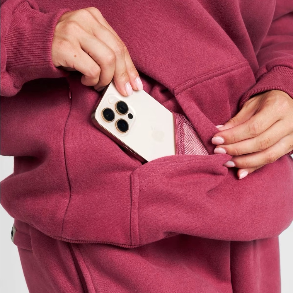COMFRT BERRY SET- DND HOODIE AND SWEATS - Picture 3 of 6
